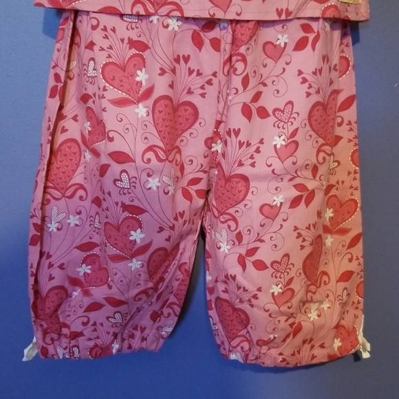 Custom 💕 Heart Capri Set - Picture 3 of 4
